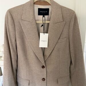 Lafayette 148 New York wool/ cashmere blend Light Tan Blazer SZ 8 NWOT